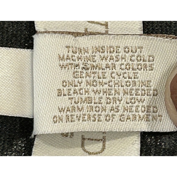 WEEKENDS By Chico's Women Size 1 (Medium) Zippered Sleeveless Black Design Vest - Picture 7 of 7